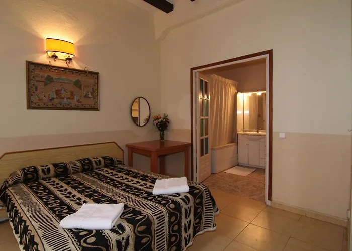 Hostal Rembrandt